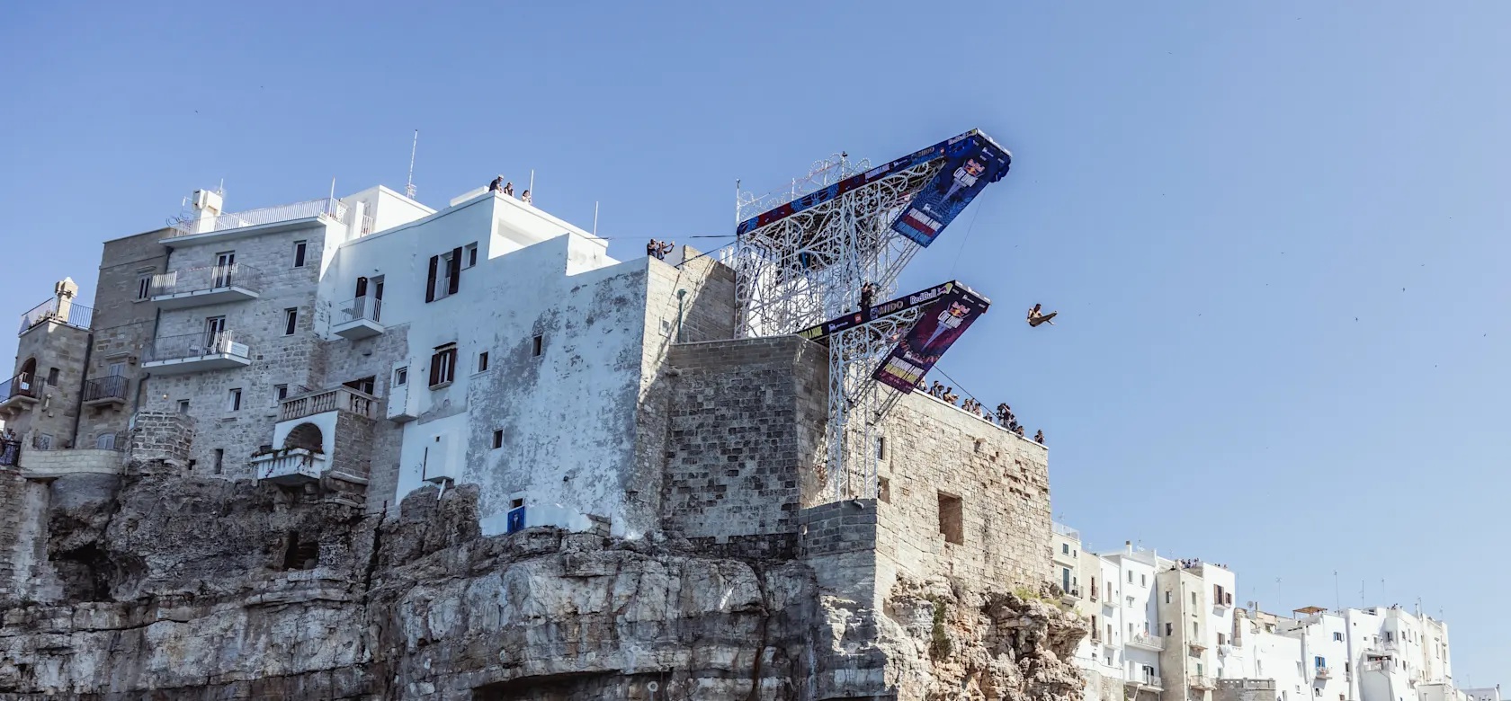 Red Bull Cliff Diving 2026, a Polignano la finale mondiale di tuffi dalle grandi altezze